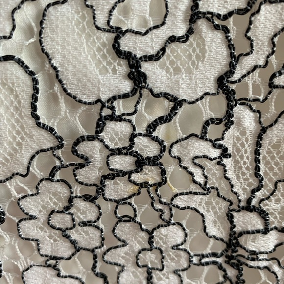 Ever New White MIDI Lace Dress. Size 0 - Picture 7 of 8